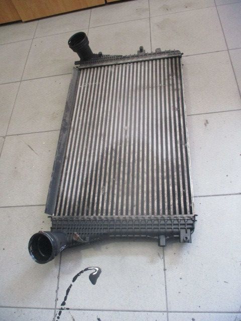 Radiador do intercooler VOLKSWAGEN Passat (3B3)