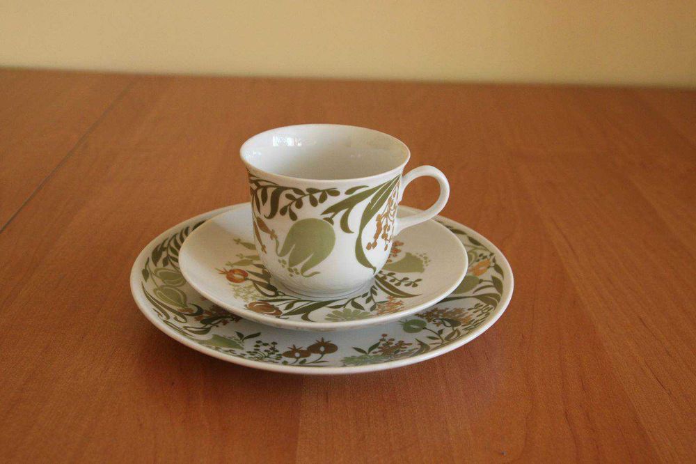 Zestaw kawowy filiżanka i 2 talerze - GDR 1777 Henneberg Porzellan