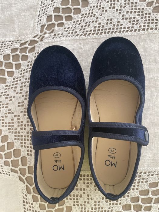 Sapatos veludo azul marinho tamanho 29 menina