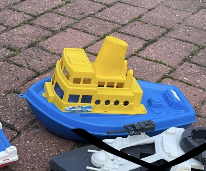 Zabawki do wody, basenu, statki