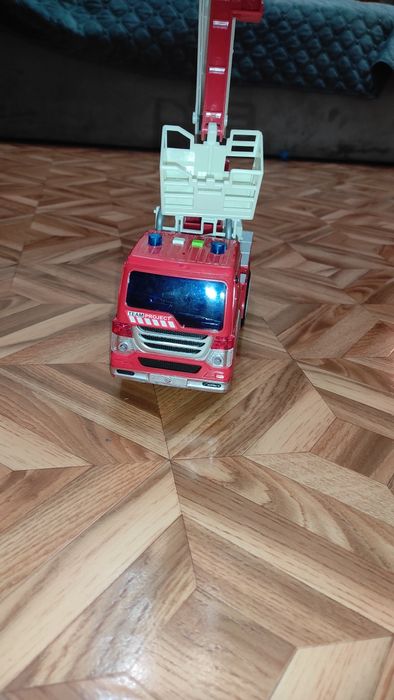 Пожарная машина музыкальная