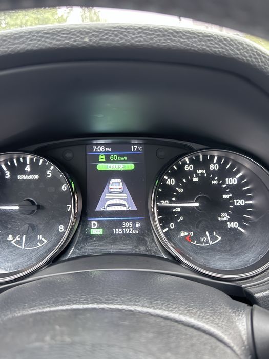 Продам Nissan Rogye