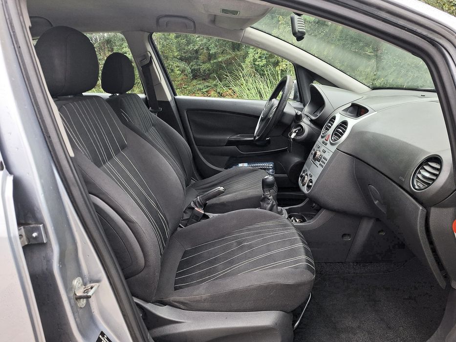 Opel Corsa 1.2 Cosmo 170000km 2010