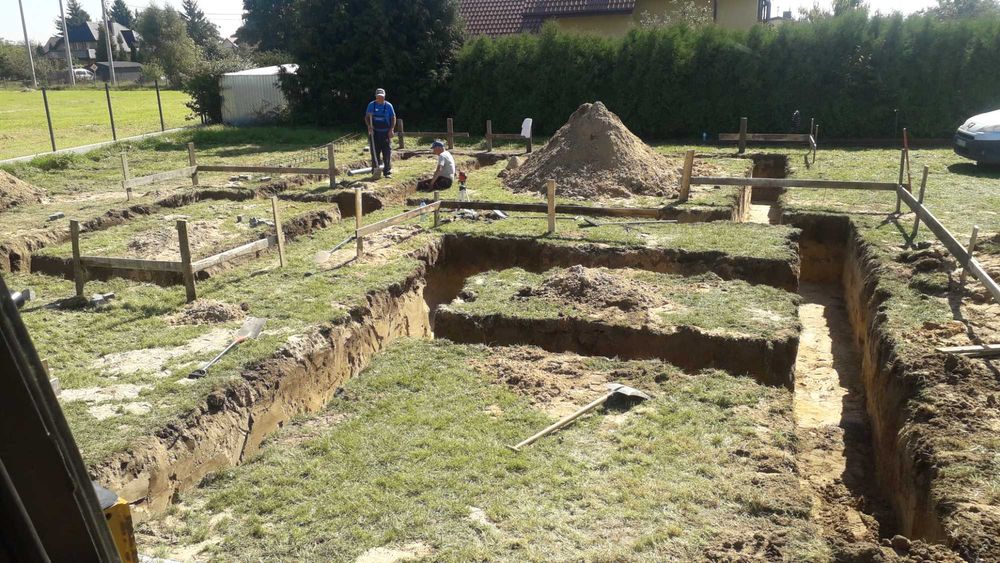 Usługi koparko-ładowarka, Prace ziemne, Rozbiórki, Korytowanie,