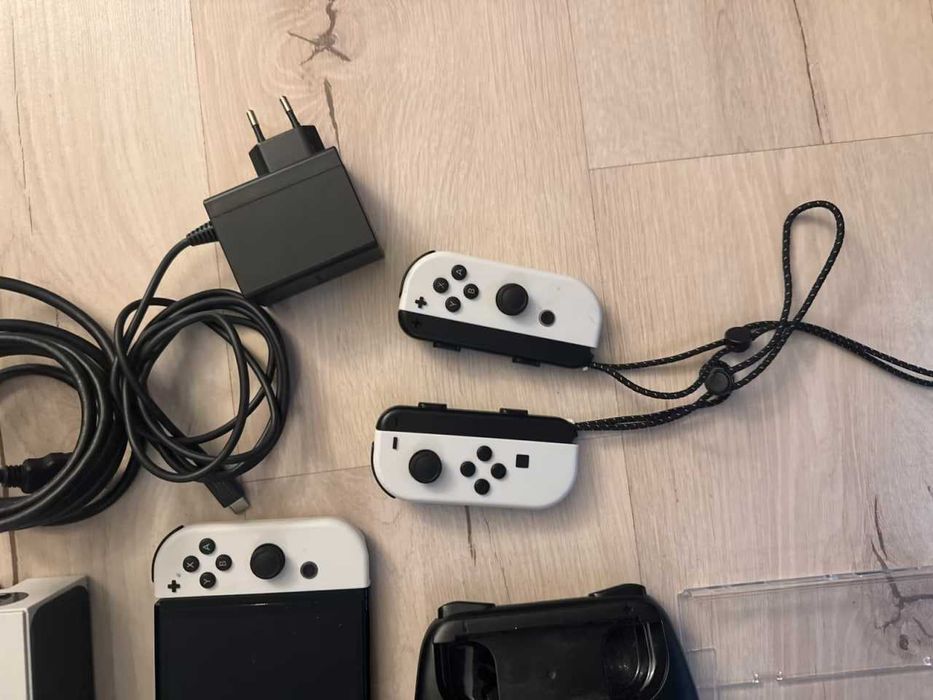 Nintendo Switch Oled KOMPLETNY ZESTAW