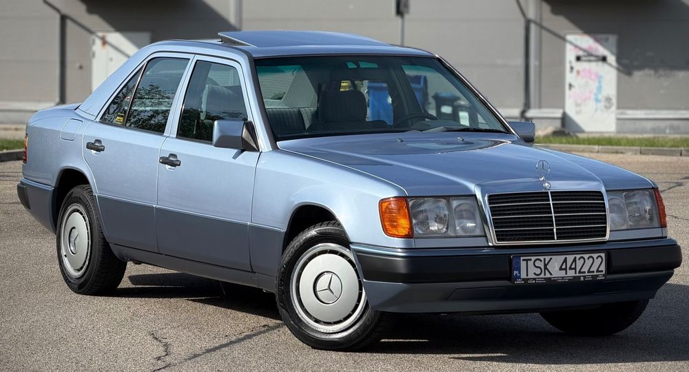 Mercedes-Benz W124