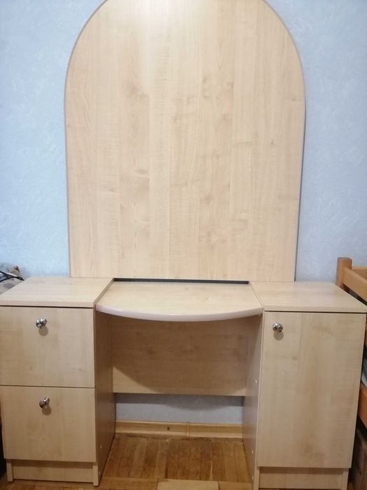 Туалетный столик