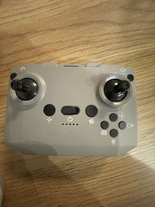 Mini dron stan idealny