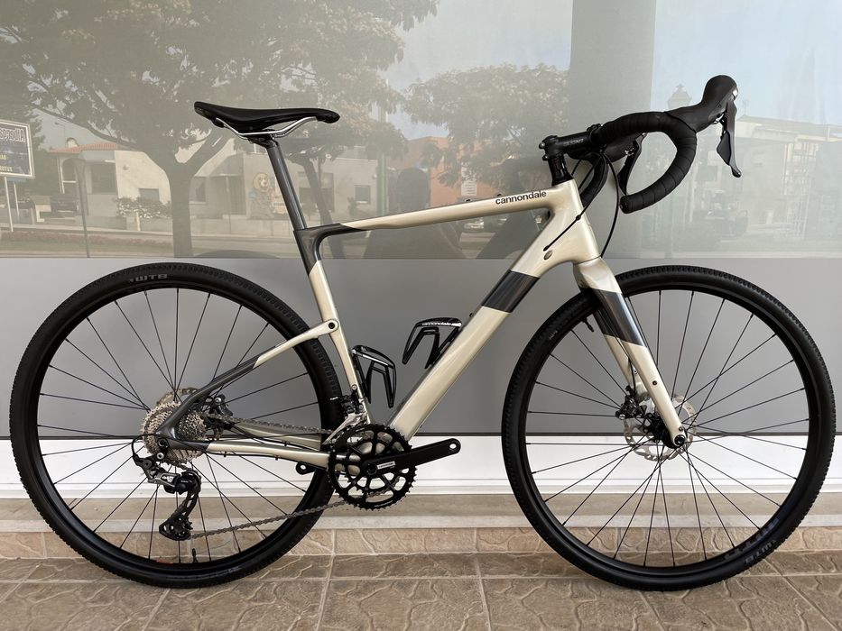 Bicicleta de Gravel - Carbono