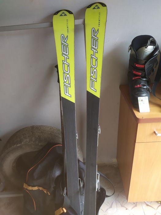 Гірські лижі Fisher, все в комплекті. І skipass буковель