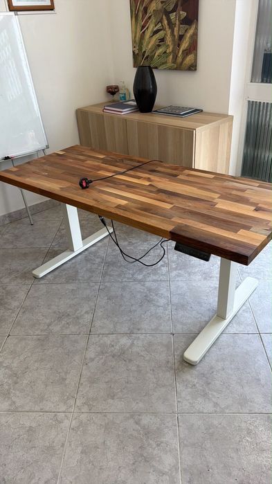 Secretária Elevatória Premium 120€