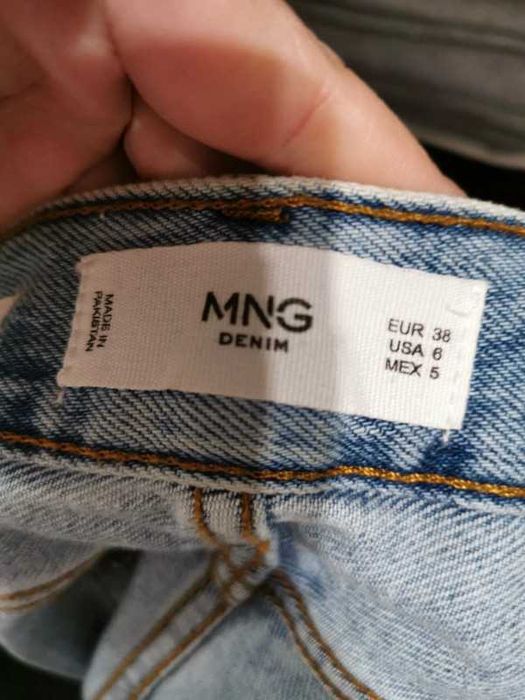 Jeansowe szorty Mango 38
