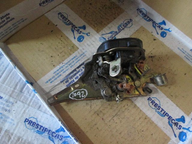 Fechadura / fecho porta trás direito OPEL Corsa B Van