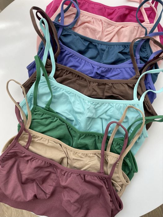 Топ на тонких бретелях , безшовна білизна, безшовний топ