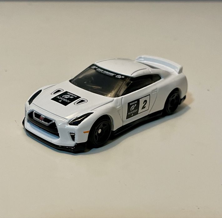 hot wheels nissan gtr r35 - wszystko dla dziecka | OLX Dla