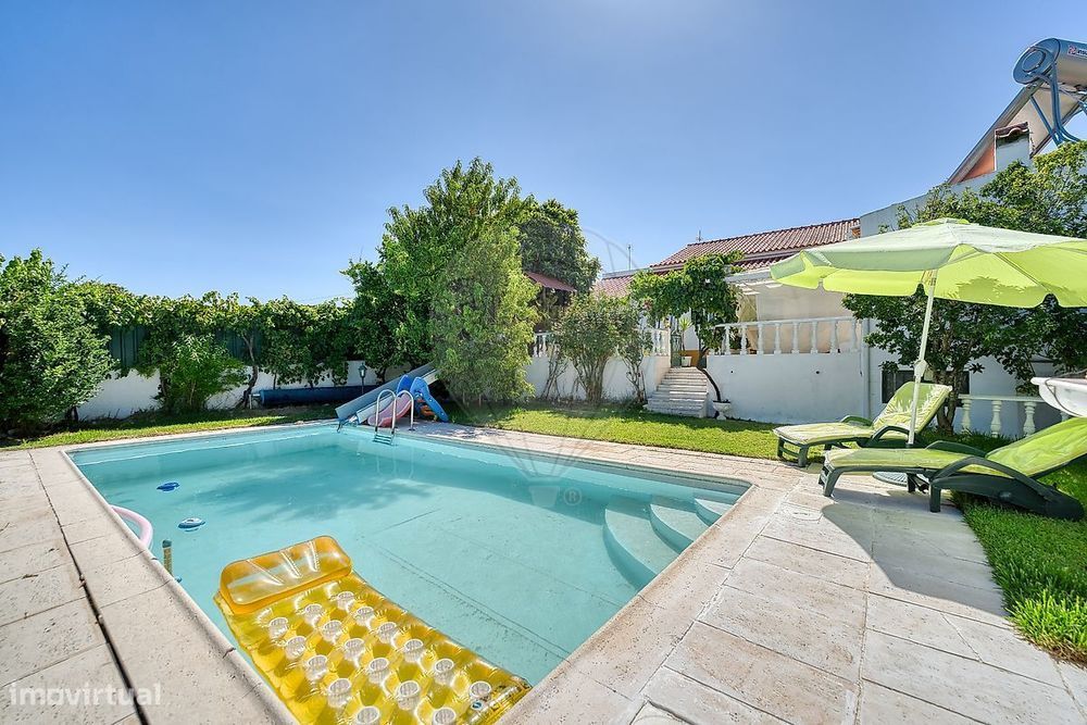 Moradia T5 para venda