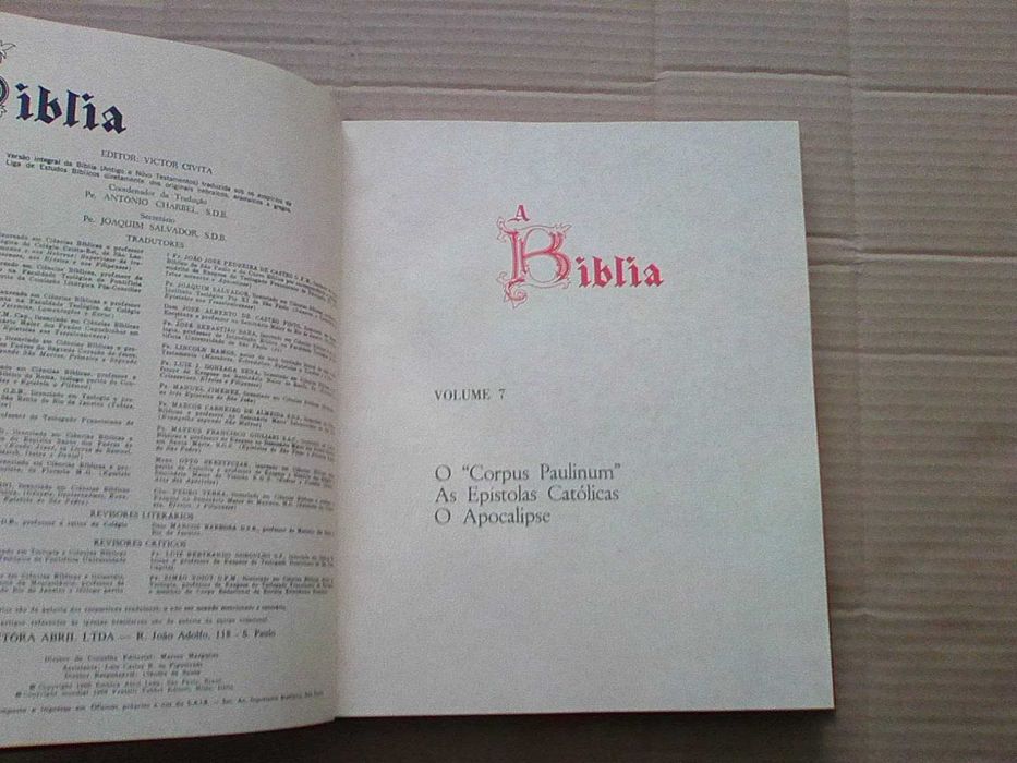 Bíblia Ilustrada - 8 volumes