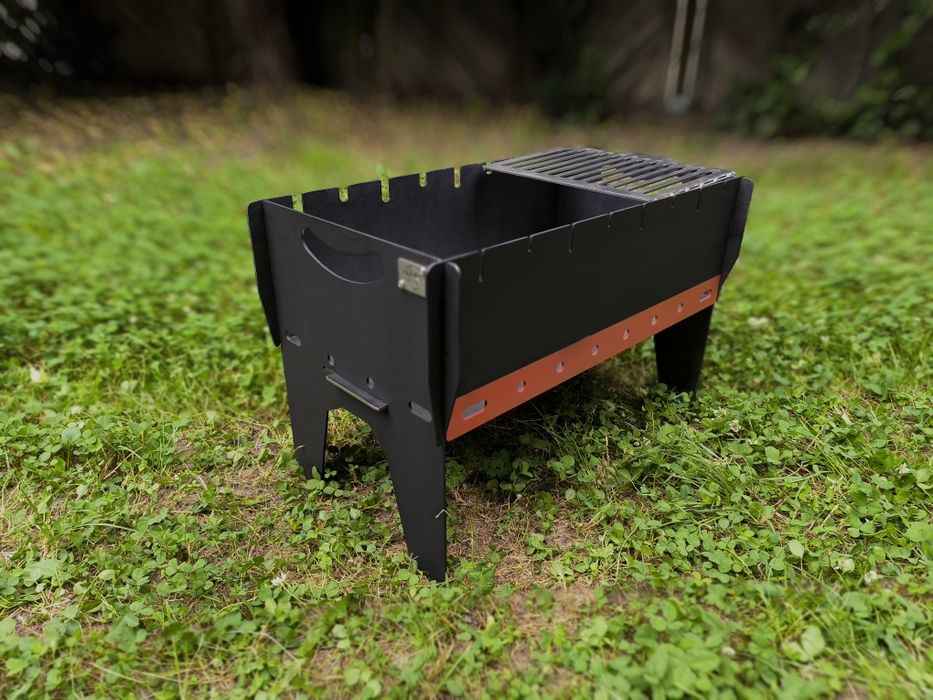 Solidny Składany Mangal / Grill na 8 szaszłyków – 3mm stal + wzmocnione dno