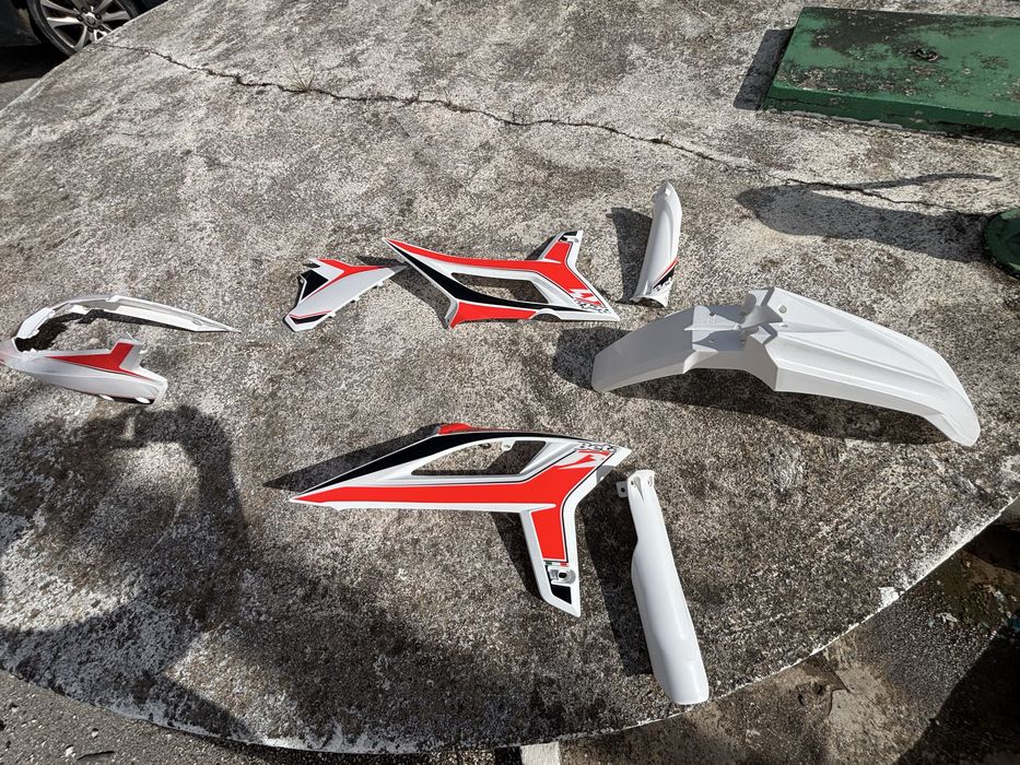 Beta 390 RR 4T – bom estado, extras, 6000km / 180h