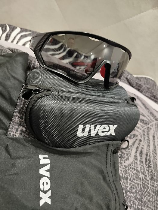 Nowe super okulary sportowe Uvex premium edition