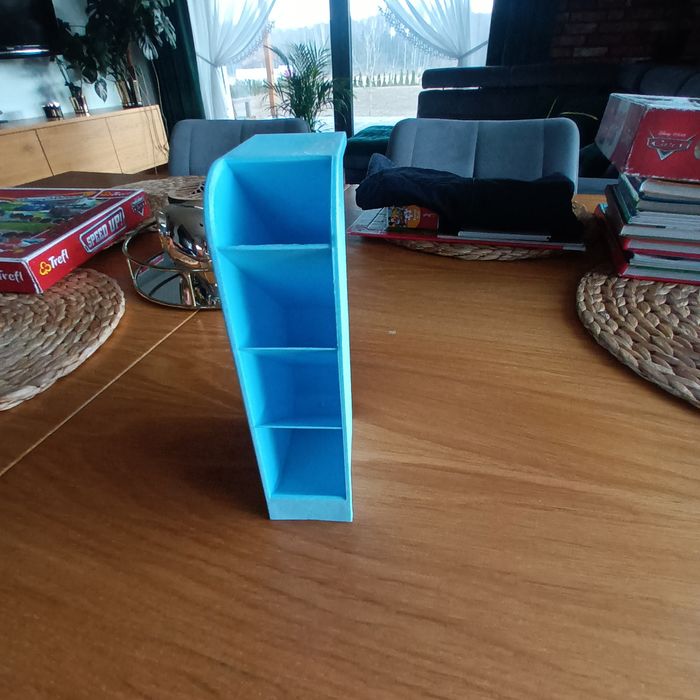 Przybornik, pudełko na kredki, ołówki pisaki