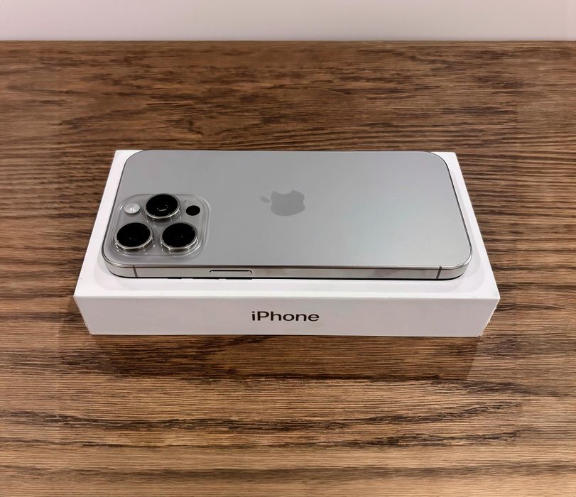 Iphone 15 Pro Max de 256gb ( Como Novo