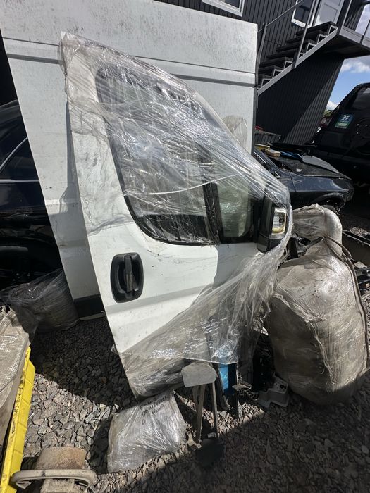 Двері Пежо Боксер