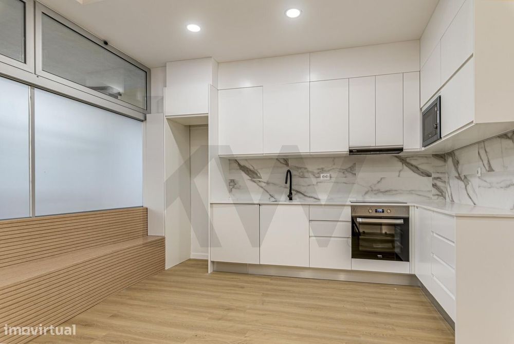 T3 DUPLEX DESIGN: Viver com a Privacidade de uma Moradia no Coração