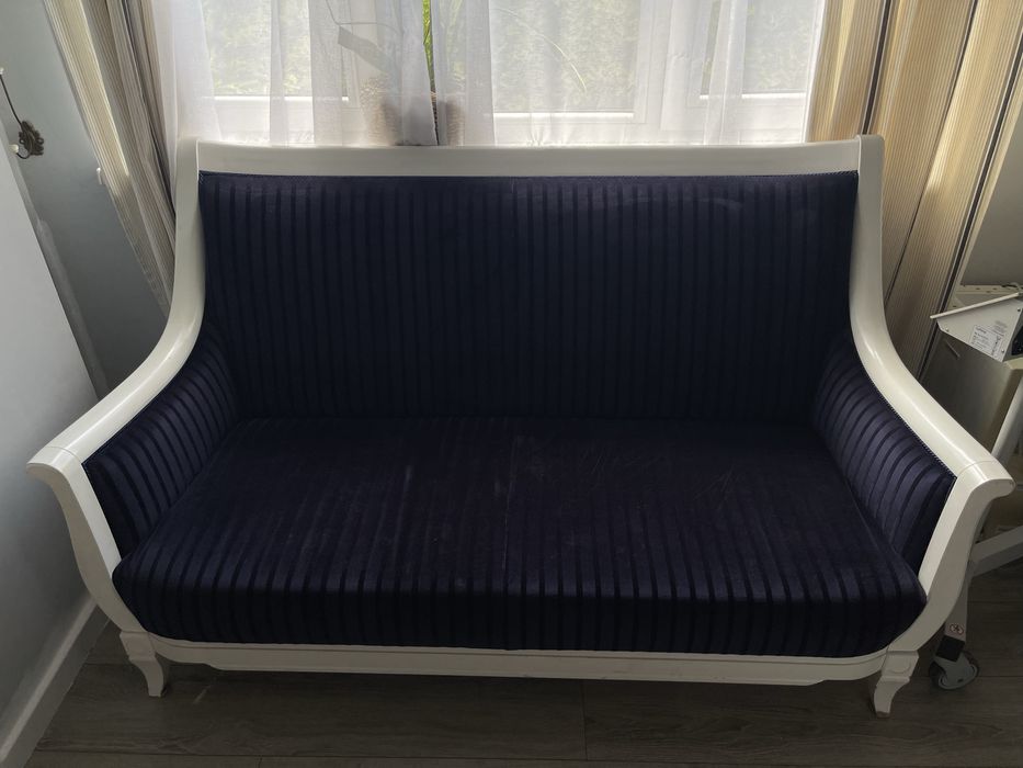 Sofa ręcznie robiona z drewna