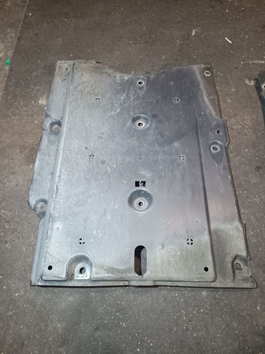 Osłona podwozia prawa lewa Nissan Qashqai II J11 oryginał