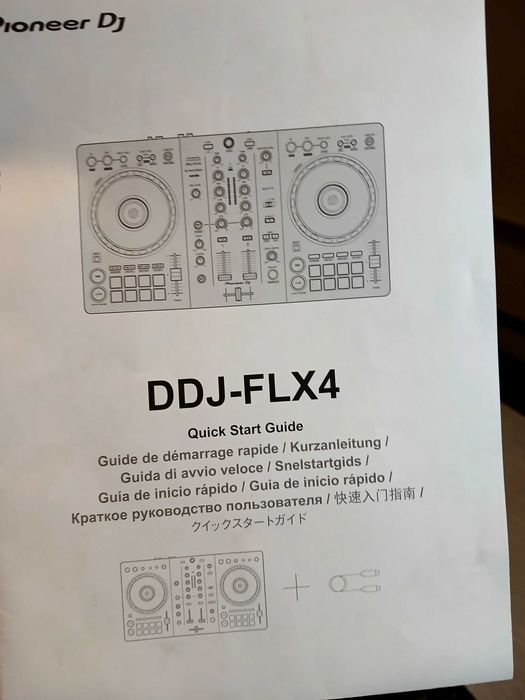 mesa de Mixagem semi nova com caixa de origem ainda na garantia