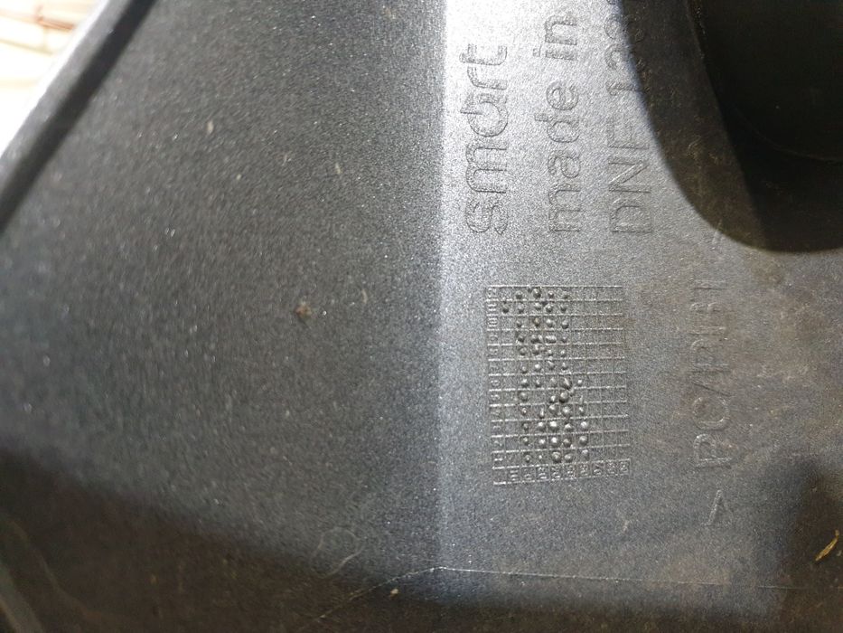 Smart 450 крыло переднее левое с дефектом