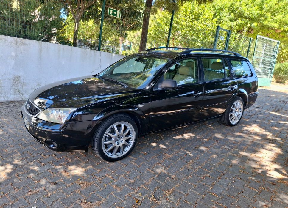 Ford Mondeo versão Guia 2.0 -2004