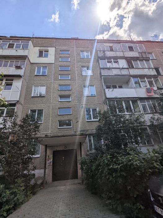Терміново!  Продаж 2-кімнатни квартири 45,2 м² біля центру