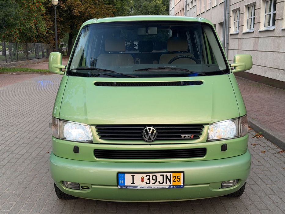 Volkswagen Multivan MultiVan T4 2.5TDI 151KM Manual