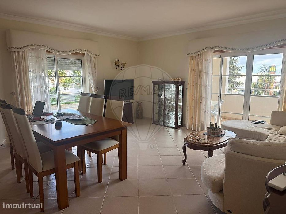 Apartamento T2 para arrendamento