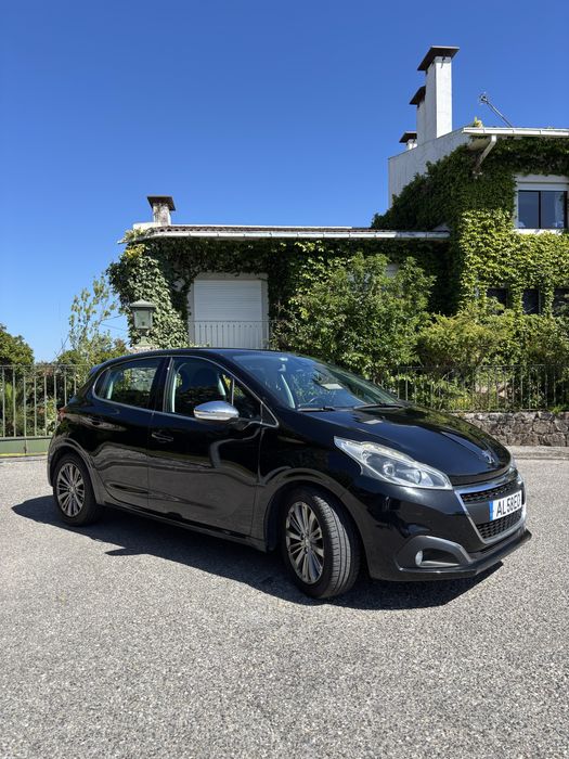 Peugeot 208 2015