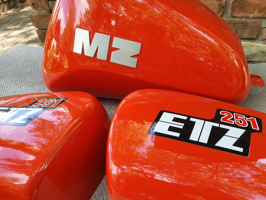 MZ ETZ 251 zbiornik bak boczki pokrywa części wsk shl simson romet wfm