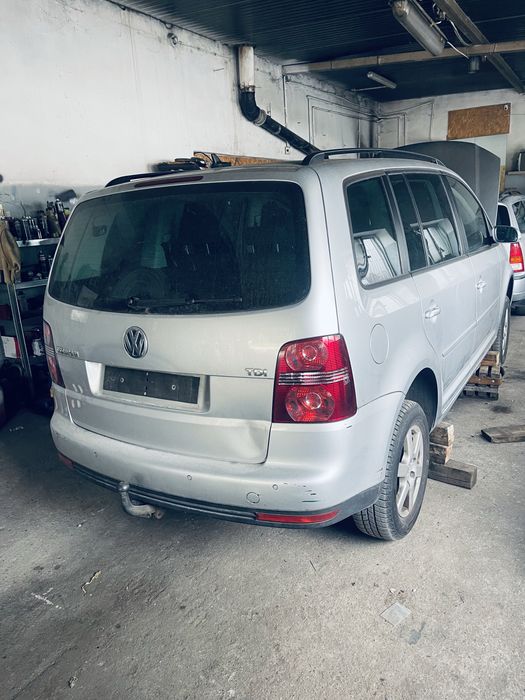 Volkswagen Touran 1.9 TDI Automat | 7 miejsc