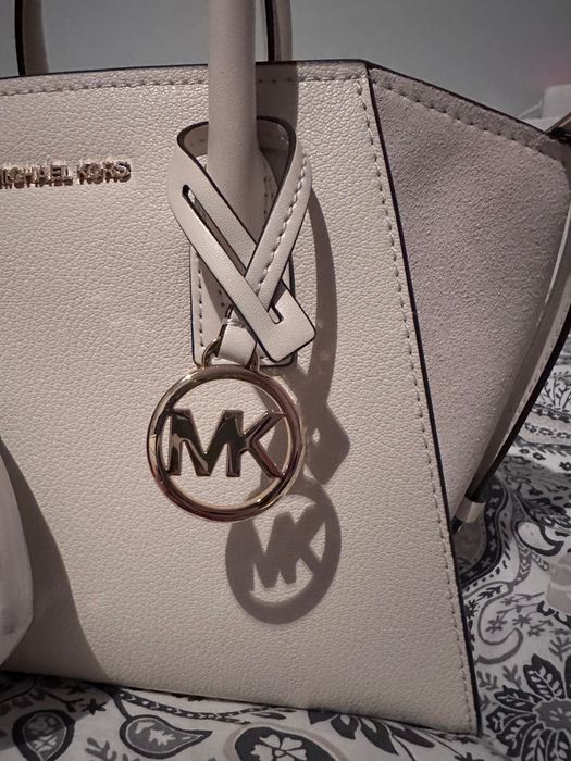 Mala Michael Kors