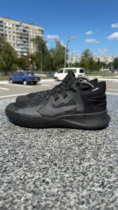 #3396 Nike Kyrie Flytrap V  [US 8.5|26.5 cm]