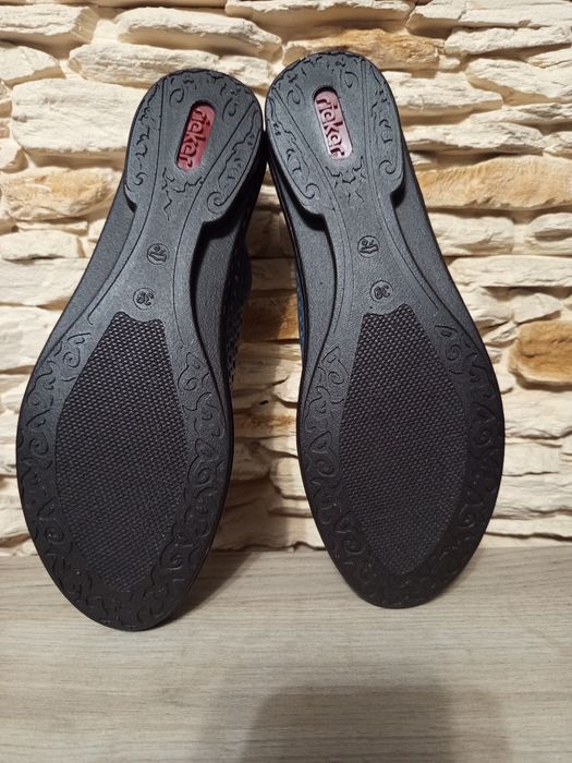 Skórzane buty damskie Rieker 39