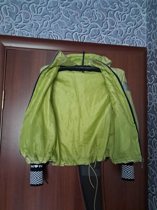 Вітровка демісезонна