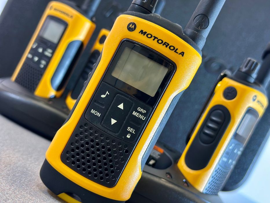 Vendo Rádio bidirecional Motorola TLKR T80 Extreme