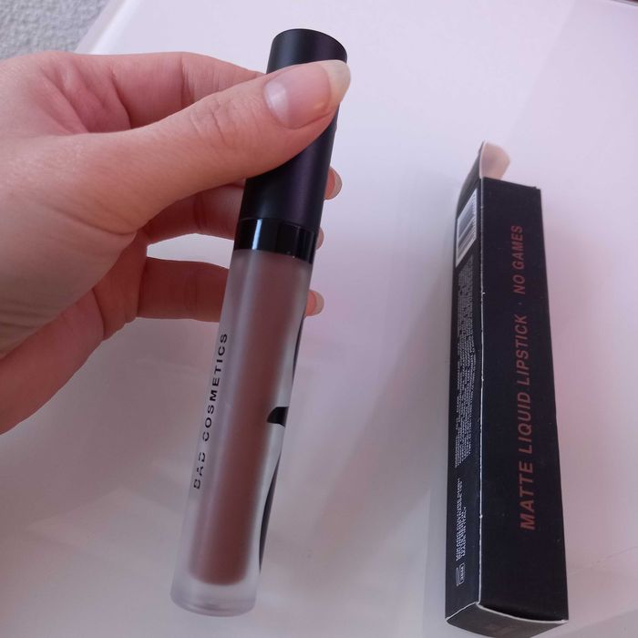 BAD Matte Liquid Lipstick No Games pomadka matowa