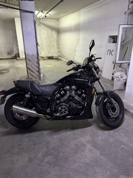 Yamaha v max 1200