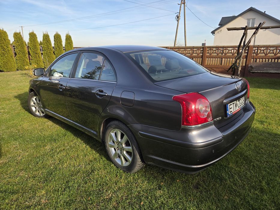 Toyota Avensis T25