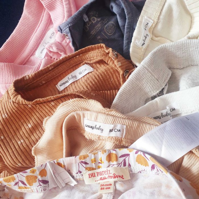 Ubranka r. 80 (13 szt)