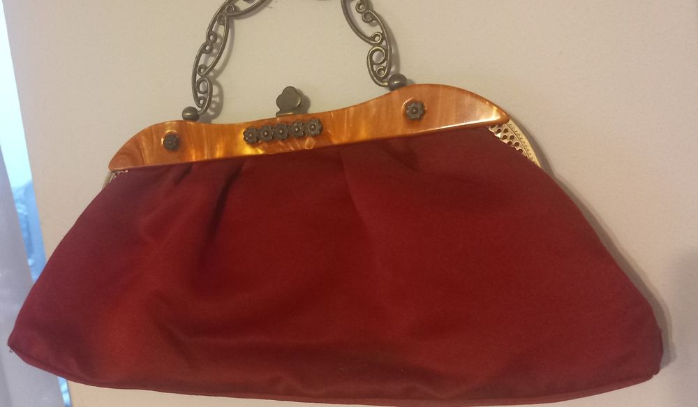 Retro torebka wizytowa kolekcja, czerwone wino, z koralikami