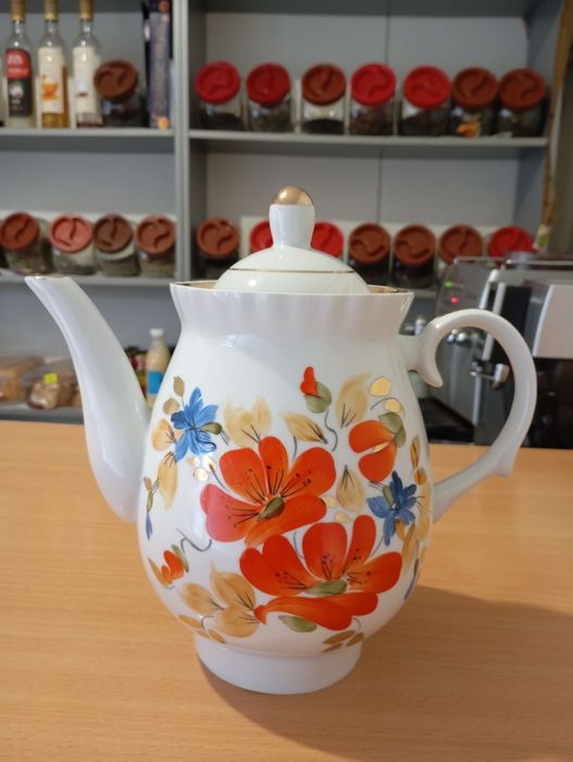 Чайник заварник . Баранівка . Ручний розпис